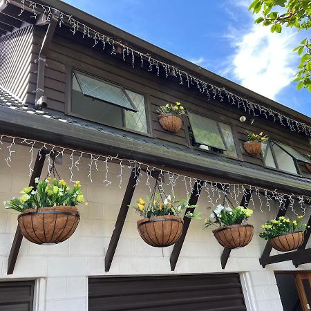 Young Woods Rotorua Exterior foto